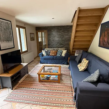 Spacious 2 Bedroom In Center * Chamonix